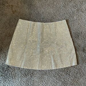 White Fox silver skirt, size medium/large